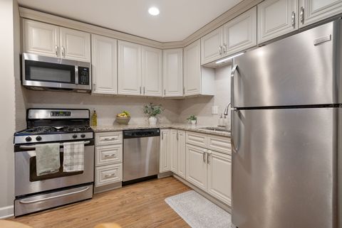 Tiny photo for 328 S 14TH Street, St. Charles, IL 60174 (MLS # 12491212)