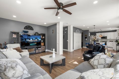 Tiny photo for 25267 Trelliage Avenue, Plainfield, IL 60585 (MLS # 12595132)