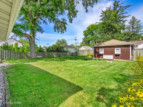 Tiny photo for 9532 Lexington Avenue, Brookfield, IL 60513 (MLS # 12472592)