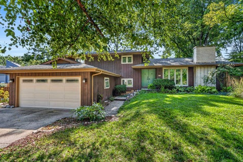 Photo of 3 Regent Court, Champaign, IL 61820 (MLS # 12692706)
