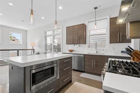 Tiny photo for 6739 N Oxford Avenue, Chicago, IL 60631 (MLS # 12728877)