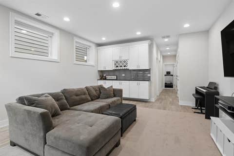 Tiny photo for 6739 N Oxford Avenue, Chicago, IL 60631 (MLS # 12728877)