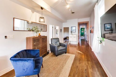 Tiny photo for 4552 S OAKENWALD Avenue #3N, Chicago, IL 60653 (MLS # 12592390)