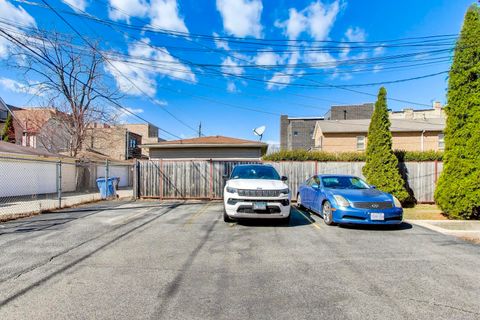 Tiny photo for 4552 S OAKENWALD Avenue #3N, Chicago, IL 60653 (MLS # 12592390)