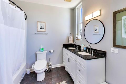 Tiny photo for 4552 S OAKENWALD Avenue #3N, Chicago, IL 60653 (MLS # 12592390)