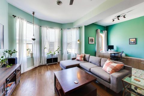 Tiny photo for 4552 S OAKENWALD Avenue #3N, Chicago, IL 60653 (MLS # 12592390)