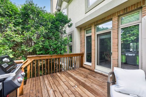 Tiny photo for 1051 W Sutton Court, Palatine, IL 60067 (MLS # 12683104)
