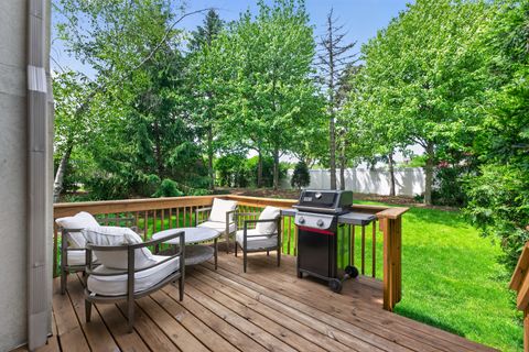 Tiny photo for 1051 W Sutton Court, Palatine, IL 60067 (MLS # 12683104)