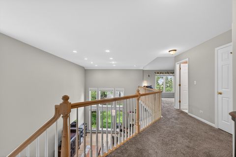 Tiny photo for 1051 W Sutton Court, Palatine, IL 60067 (MLS # 12683104)