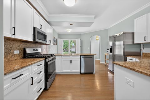 Tiny photo for 1051 W Sutton Court, Palatine, IL 60067 (MLS # 12683104)