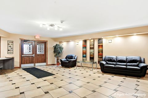 Tiny photo for 1425 Sandpebble Drive #227, Wheeling, IL 60090 (MLS # 12506284)
