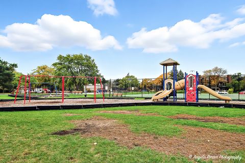 Tiny photo for 1425 Sandpebble Drive #227, Wheeling, IL 60090 (MLS # 12506284)