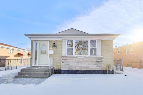 Tiny photo for 9115 S Green Street, Chicago, IL 60620 (MLS # 12559708)