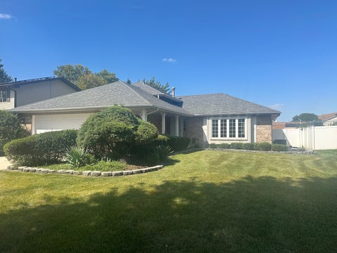 Photo of 6828 Westview Drive, Oak Forest, IL 60452 (MLS # 12764422)
