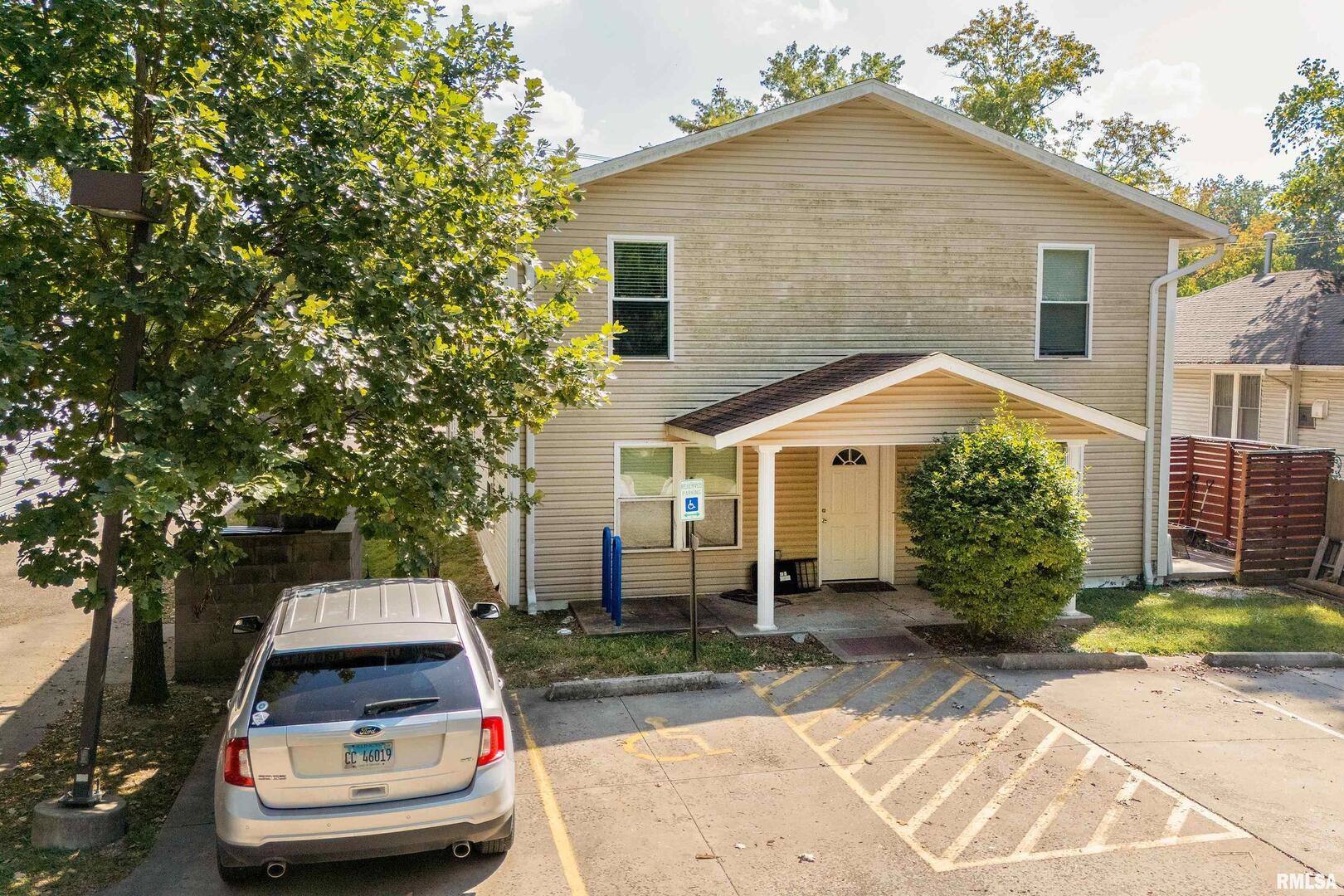 902 W MILL Street 904,906,908