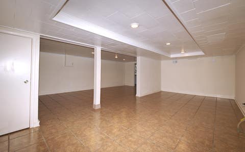 Tiny photo for 722 Argyle Court, Clinton, IA 52732 (MLS # 12708449)