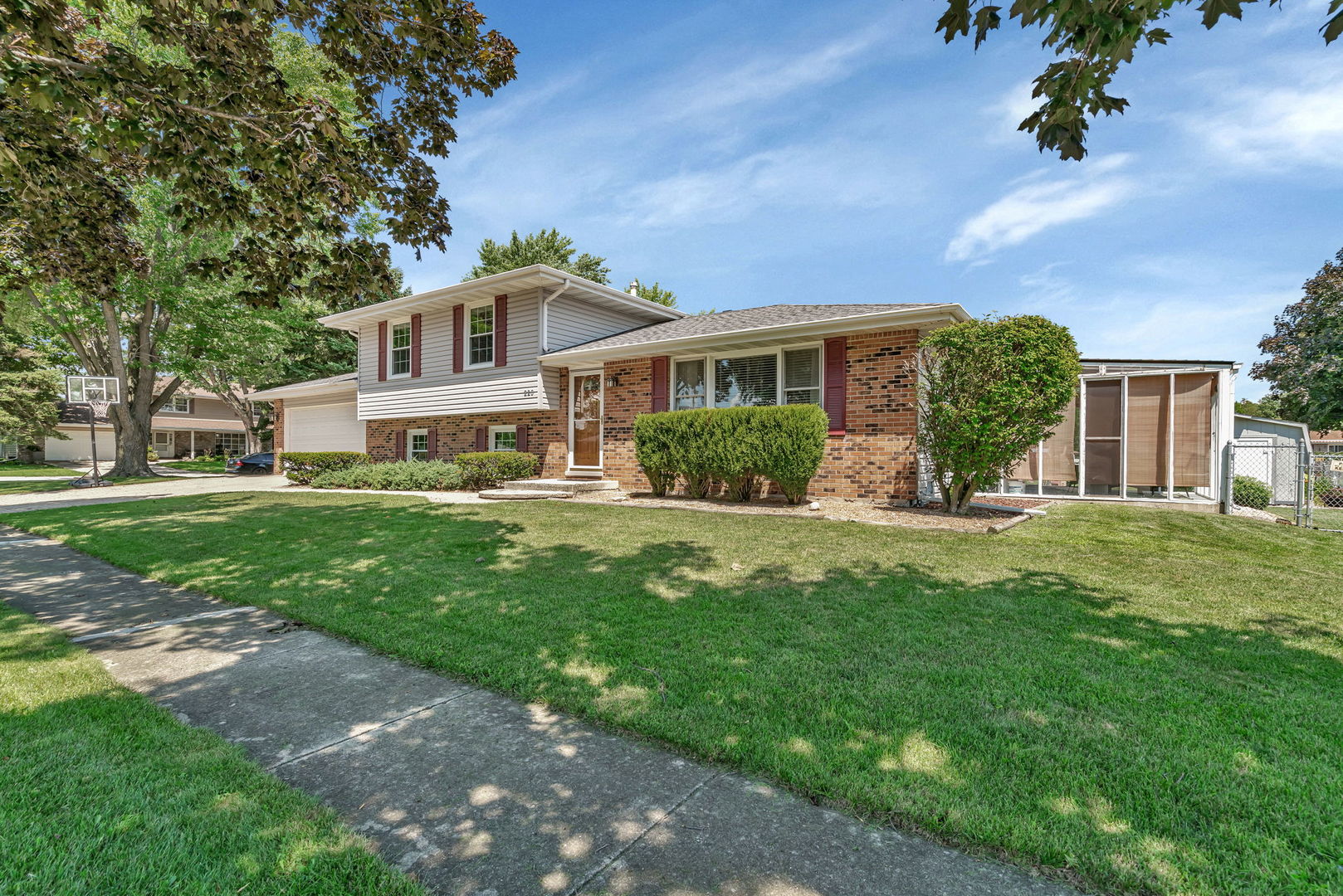 220 Shabbona Drive