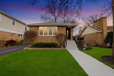 Photo of 318 Hibbard Road, Wilmette, IL 60091 (MLS # 12607997)