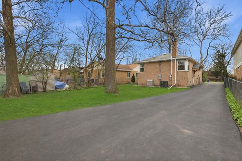 Tiny photo for 318 Hibbard Road, Wilmette, IL 60091 (MLS # 12607997)