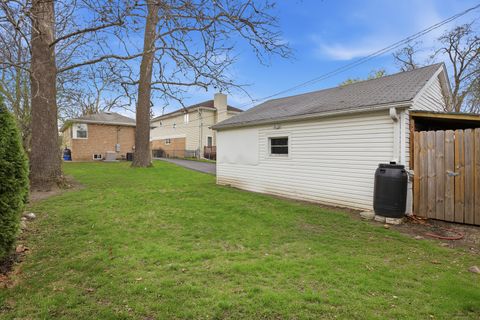 Tiny photo for 318 Hibbard Road, Wilmette, IL 60091 (MLS # 12607997)