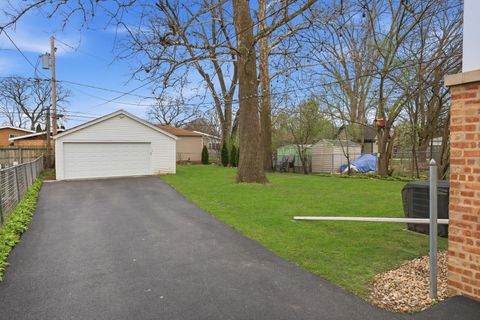Tiny photo for 318 Hibbard Road, Wilmette, IL 60091 (MLS # 12607997)