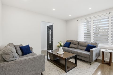 Tiny photo for 318 Hibbard Road, Wilmette, IL 60091 (MLS # 12607997)