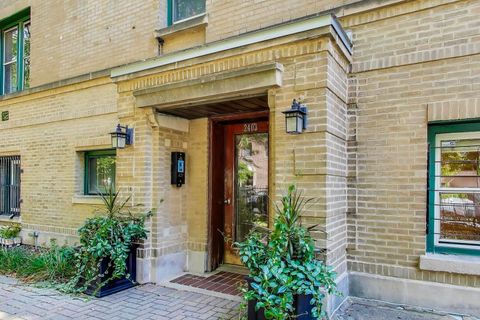 Tiny photo for 2403 N ORCHARD Street #G, Chicago, IL 60614 (MLS # 12483556)