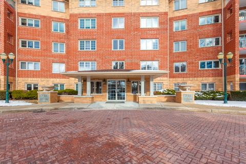 Photo of 730 Creekside Drive #209, Mount Prospect, IL 60056 (MLS # 12550590)