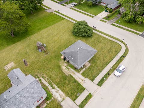 Tiny photo for 306-310 S Lincoln Street, Elwood, IL 60421 (MLS # 12699018)