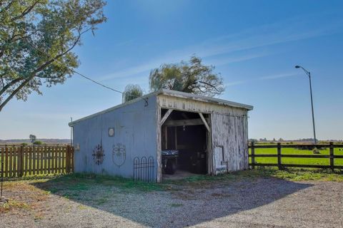 Tiny photo for 17128 Lukens Road, Sycamore, IL 60178 (MLS # 12489451)