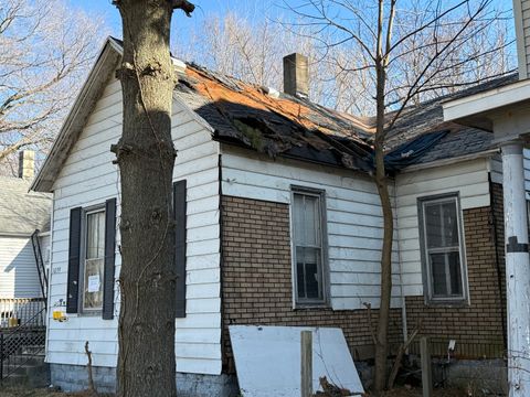 Tiny photo for 1039 E William Street, Decatur, IL 62521 (MLS # 12598398)