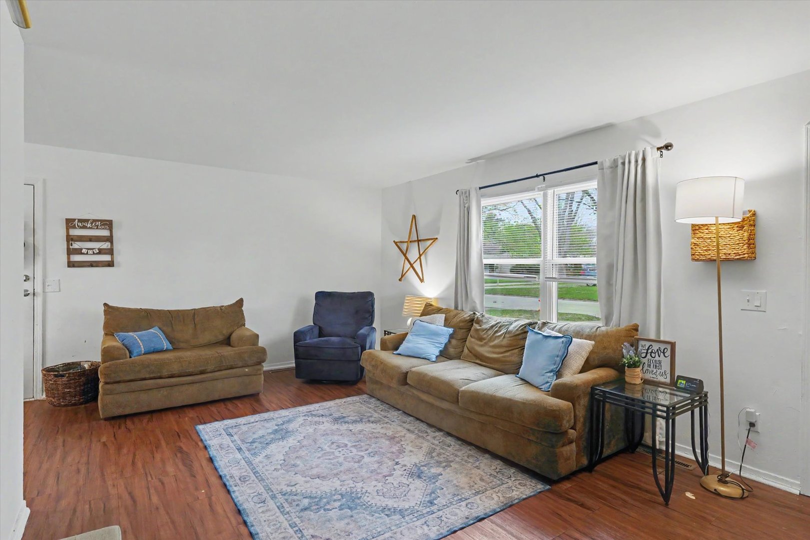 2405 Lawndale Drive