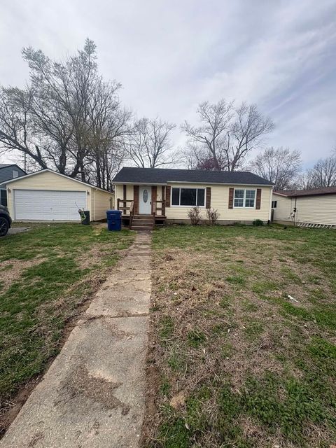 Photo of 818 S Church Street, Carmi, IL 62821 (MLS # 12592092)