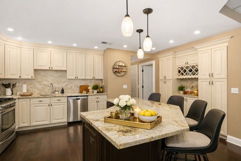 Tiny photo for 8727 W Bryn Mawr Avenue #606, Chicago, IL 60631 (MLS # 12621300)