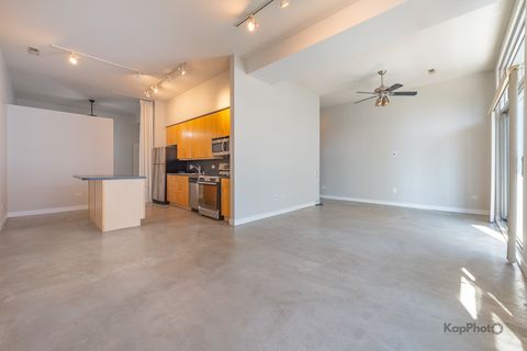 Tiny photo for 939 W Madison Street #403, Chicago, IL 60607 (MLS # 12610995)