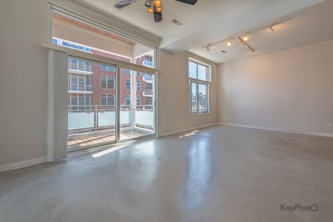Tiny photo for 939 W Madison Street #403, Chicago, IL 60607 (MLS # 12610995)