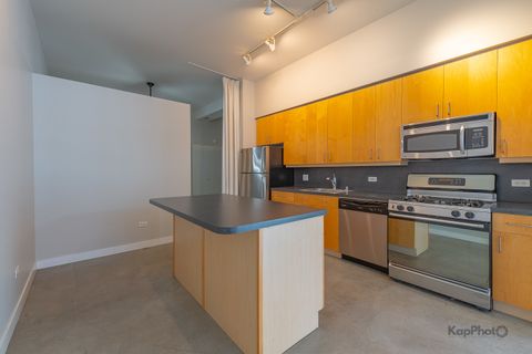 Tiny photo for 939 W Madison Street #403, Chicago, IL 60607 (MLS # 12610995)