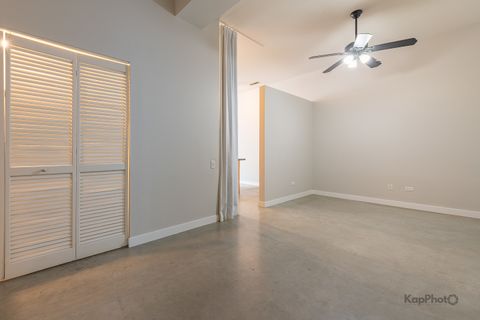 Tiny photo for 939 W Madison Street #403, Chicago, IL 60607 (MLS # 12610995)