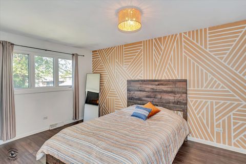 Tiny photo for 17842 65th Avenue, Tinley Park, IL 60477 (MLS # 12491787)