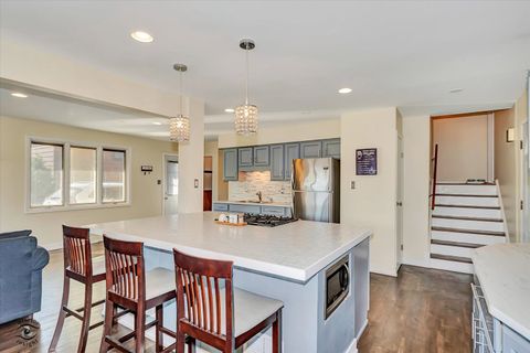 Tiny photo for 17842 65th Avenue, Tinley Park, IL 60477 (MLS # 12491787)