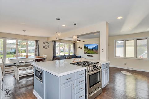 Tiny photo for 17842 65th Avenue, Tinley Park, IL 60477 (MLS # 12491787)