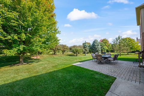 Tiny photo for 23 Championship Parkway, Hawthorn Woods, IL 60047 (MLS # 12475209)