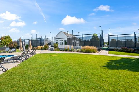 Tiny photo for 23 Championship Parkway, Hawthorn Woods, IL 60047 (MLS # 12475209)