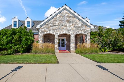 Tiny photo for 23 Championship Parkway, Hawthorn Woods, IL 60047 (MLS # 12475209)