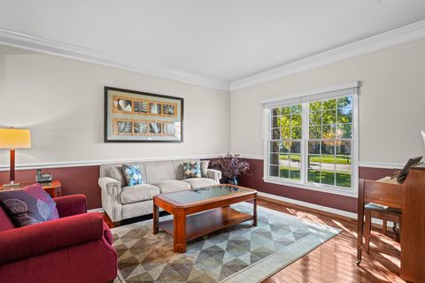 Tiny photo for 23 Championship Parkway, Hawthorn Woods, IL 60047 (MLS # 12475209)