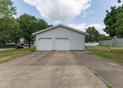 Tiny photo for 1402 Rosehill Avenue, Camanche, IA 52730 (MLS # 12712070)