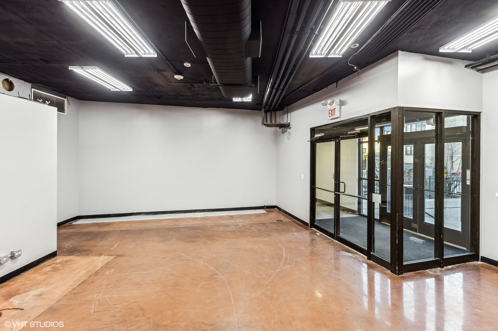 3930 N Pine Grove Avenue C-2