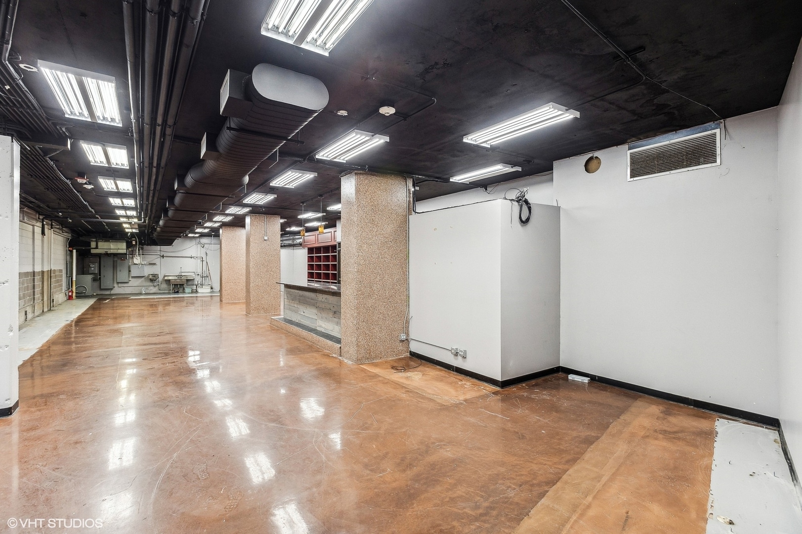 3930 N Pine Grove Avenue C-2