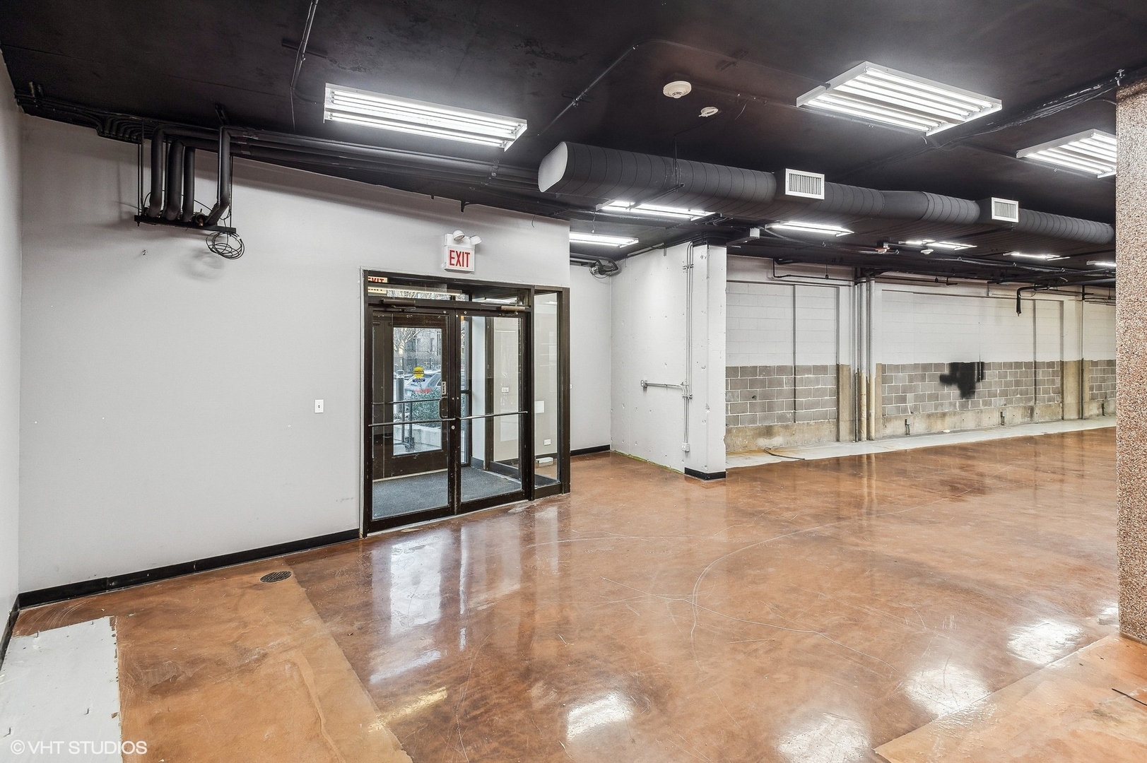 3930 N Pine Grove Avenue C-2