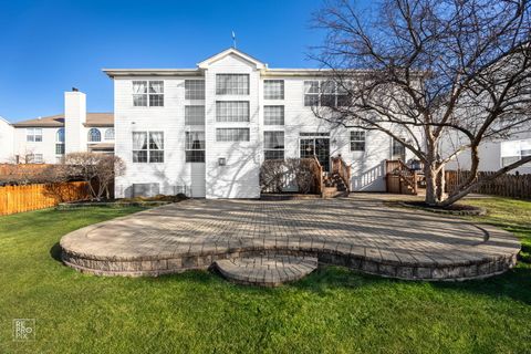Tiny photo for 8 Fairfax Court, Bolingbrook, IL 60490 (MLS # 12586764)